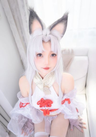 欧美成人精品一级A片奶水小说_十万网红美女美酱